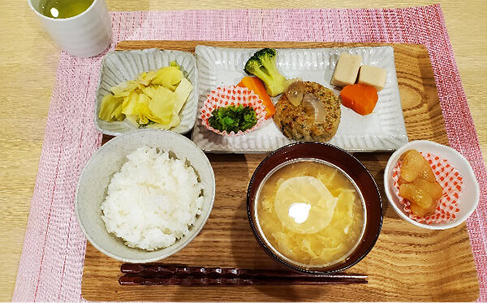 お食事